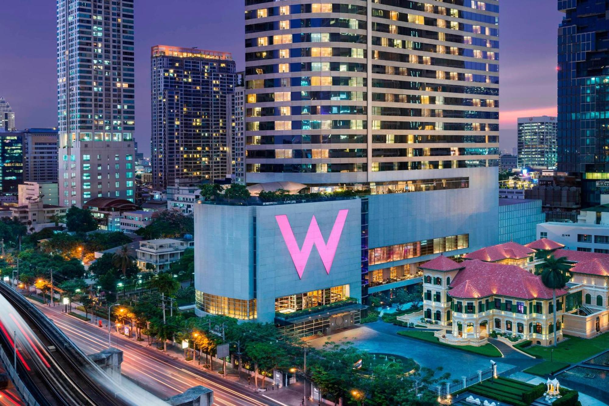 W Bangkok Hotel - SHA Extra Plus Bagian luar foto